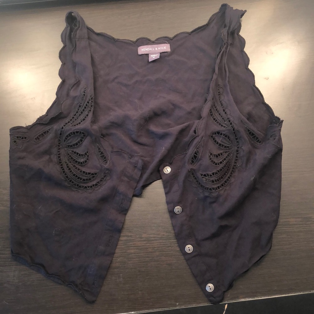Kendall & Kylie crop top